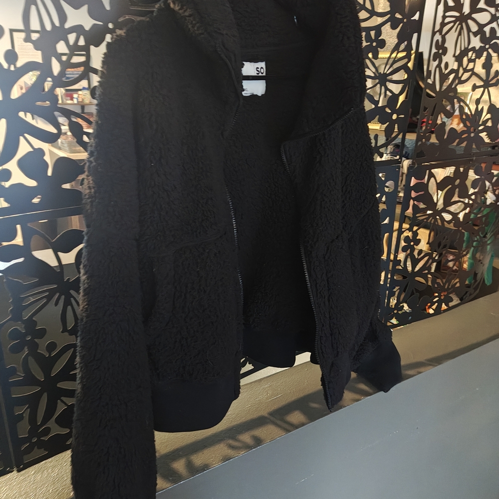 SO Black Teddy Jacket Cozy and Stylish